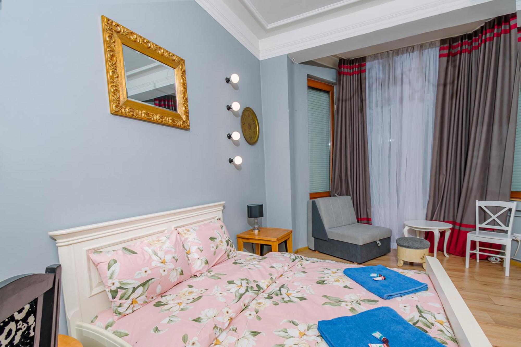 Center, 3bdr, Heart Of The City, Free Secured Parking Sofia